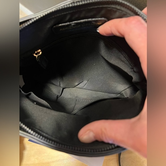 🖤NWT-Adrienne Vittadini Marsellies Signature Collection Domed Crossbody🖤 - Picture 8 of 10